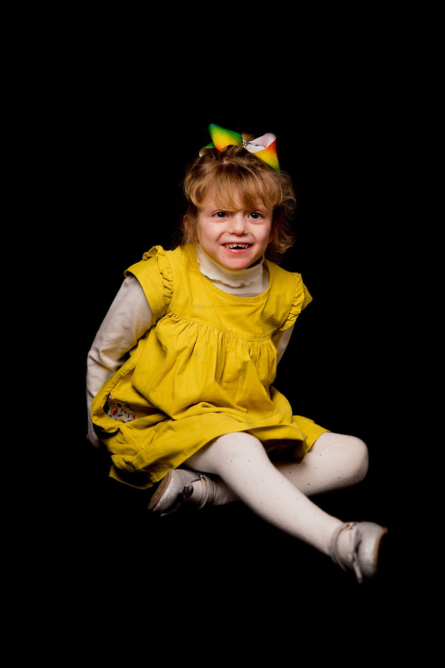 I Show The Painful Realities Of Children With Dementia And How Their Parents Cope With It I Show The Painful Realities Of Children With Dementia And How Their Parents Cope With It