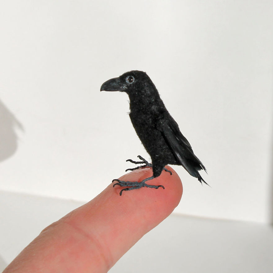 Tiny-Sculptures-Fairies-Miniatures-Katie-Doka