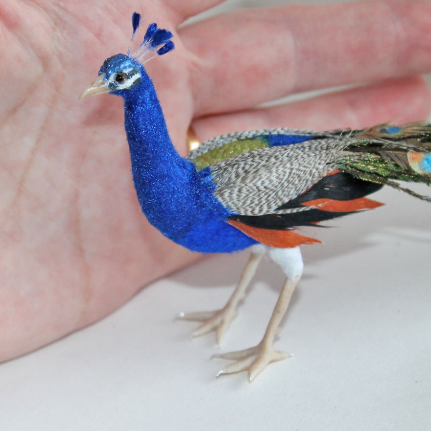 Tiny-Sculptures-Fairies-Miniatures-Katie-Doka