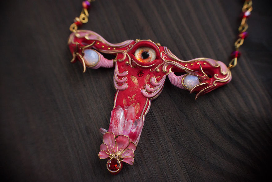Uterus-Shaped Necklaces Are A Thing Now, And There's A Strong Message Behind Them Uterus-Shaped Necklaces Are A Thing Now, And There's A Strong Message Behind Them