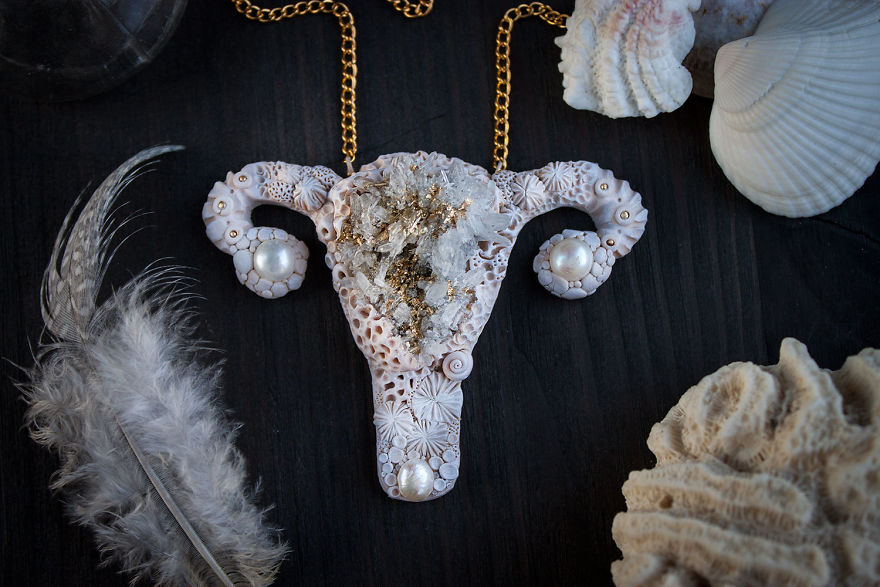 Uterus-Shaped Necklaces Are A Thing Now, And There's A Strong Message Behind Them