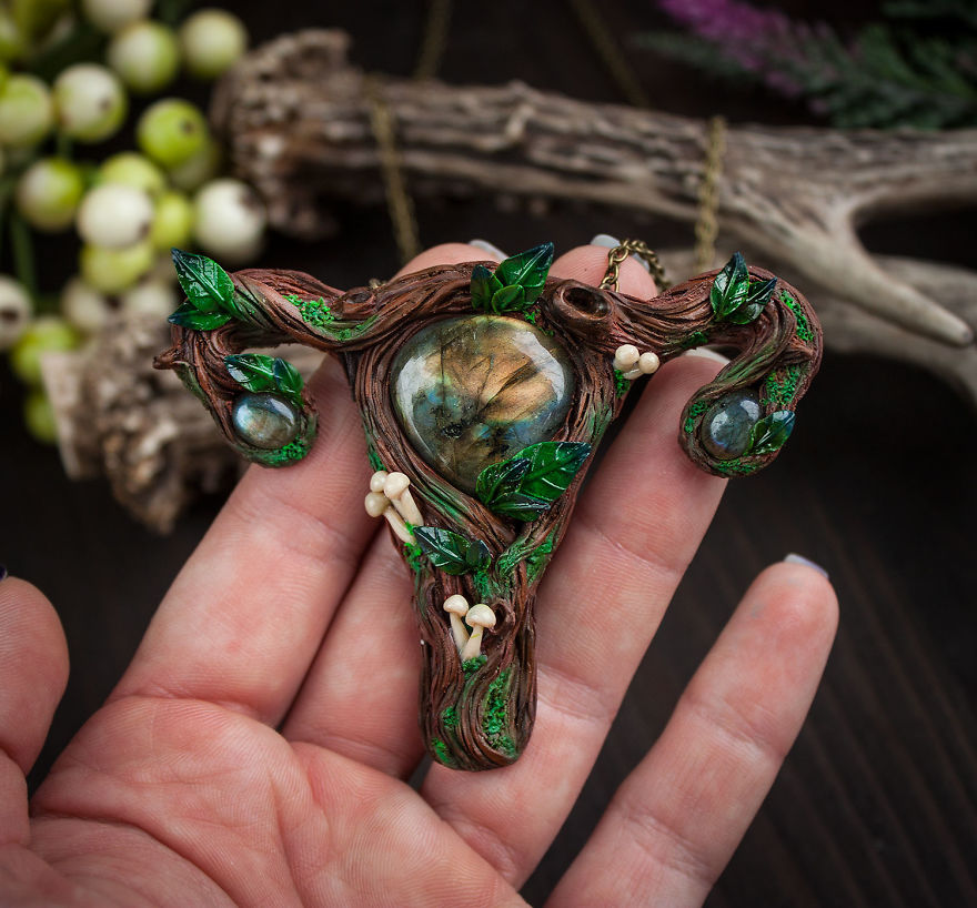 Uterus-Shaped Necklaces Are A Thing Now, And There's A Strong Message Behind Them Uterus-Shaped Necklaces Are A Thing Now, And There's A Strong Message Behind Them