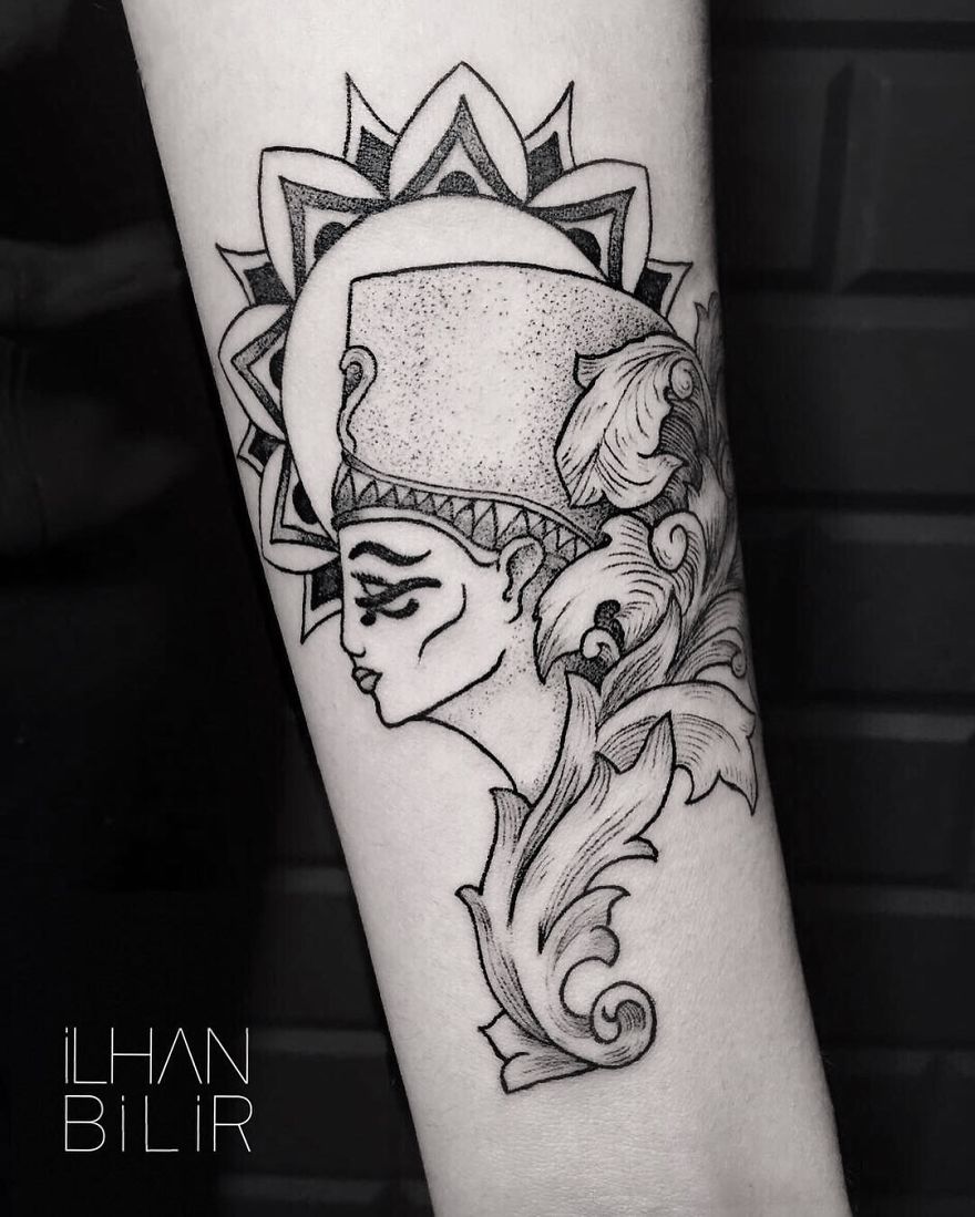 Tattoo featuring simplicity, contrast, and dotwork by Ilhan Bilir on forearm.