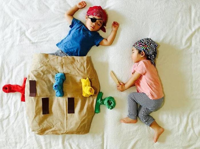Mom Creates Adventures For Her Twins While They Sleep And The Result Is Wonderful Mom Creates Adventures For Her Twins While They Sleep And The Result Is Wonderful