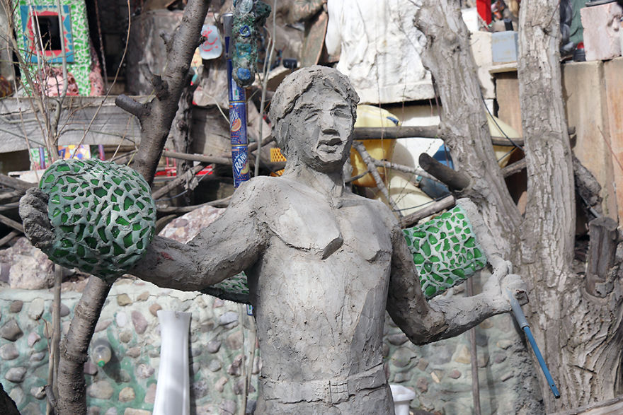 I Photograph The Strangest Museum You've Ever Seen I Photograph The Strangest Museum You've Ever Seen