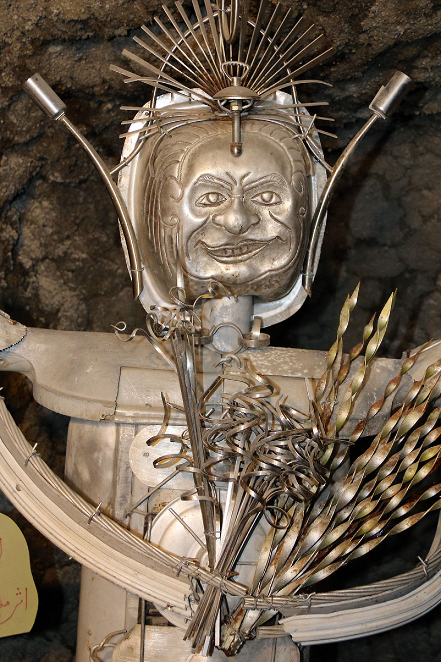 I Photograph The Strangest Museum You've Ever Seen I Photograph The Strangest Museum You've Ever Seen