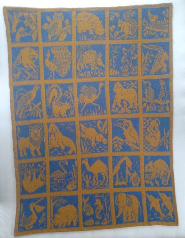 Zoo Blanket For My Nephews - Double-Faced Knitting Using 4,800 M Of Fingering Yarn, Finished Size: 106 Cm X 130 Cm