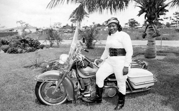 This Black Woman Who Rode Across America Alone In The 1930s Is A Total Bad-Ass This Black Woman Who Rode Across America Alone In The 1930s Is A Total Bad-Ass
