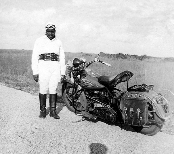 This Black Woman Who Rode Across America Alone In The 1930s Is A Total Bad-Ass This Black Woman Who Rode Across America Alone In The 1930s Is A Total Bad-Ass
