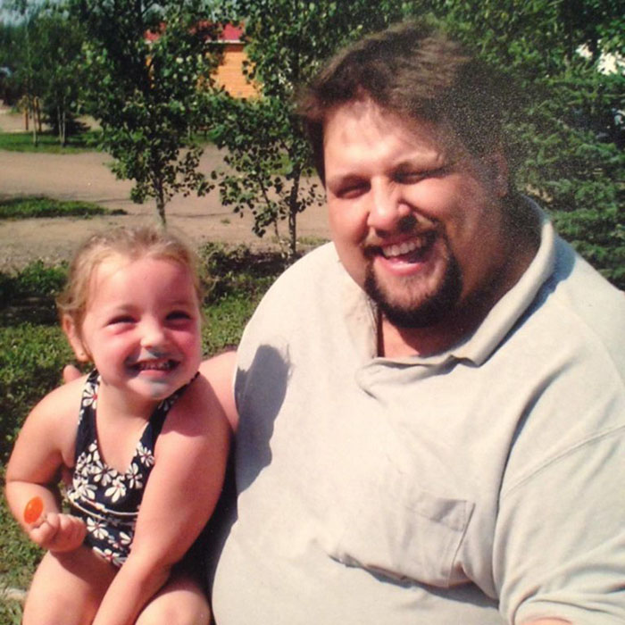 Obese Dad Finds Out He Needs 2 Seats On Evacuation Flight, Transforms His Body Beyond Recognition In 2 Years Obese Dad Finds Out He Needs 2 Seats On Evacuation Flight, Transforms His Body Beyond Recognition In 2 Years