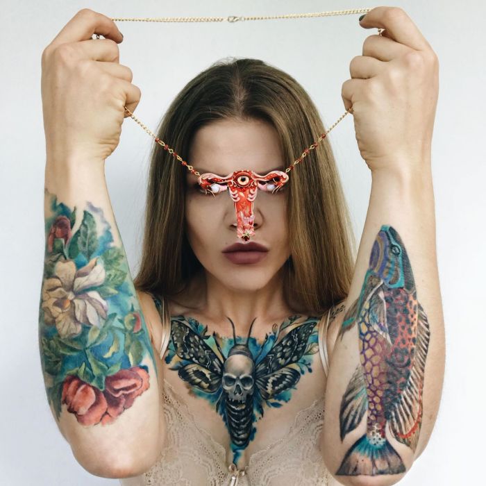 Uterus-Shaped Necklaces Are A Thing Now, And There’s A Strong Message Behind Them