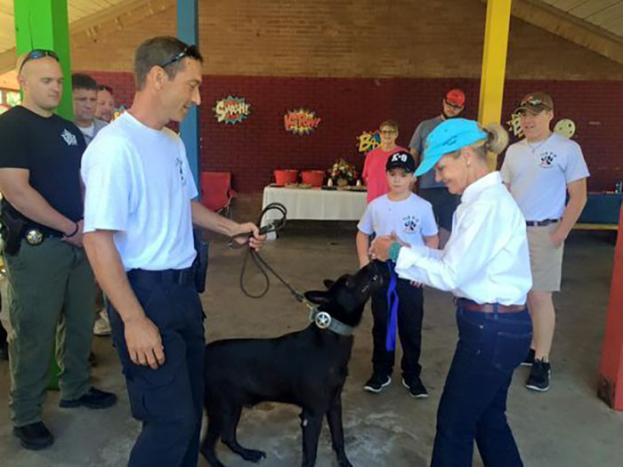 The Gang Who Tried To Kill A Policeman Didn't Expect This Kind Of Backup The Gang Who Tried To Kill A Policeman Didn't Expect This Kind Of Backup