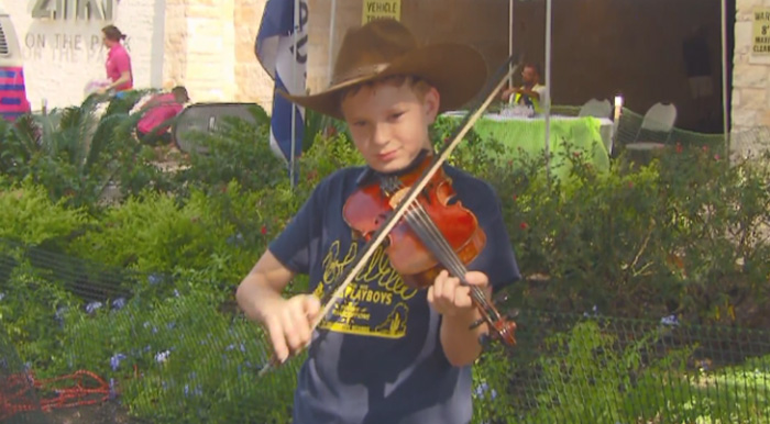 10-Year-Old Violinist Raises Money For Hurricane-Affected Pets At Austin City Limits Festival