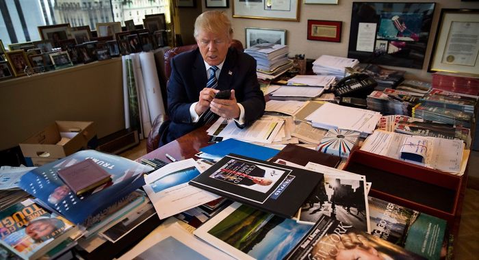 The Internet Can’t Stop Laughing At This Guide Showing How To Make It Look Like You’re Working Hard The Internet Can’t Stop Laughing At This Guide Showing How To Make It Look Like You’re Working Hard