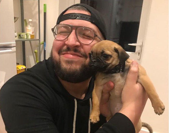 Guy Moves In With Two Women, Is Surprised At How Different They Do Everything