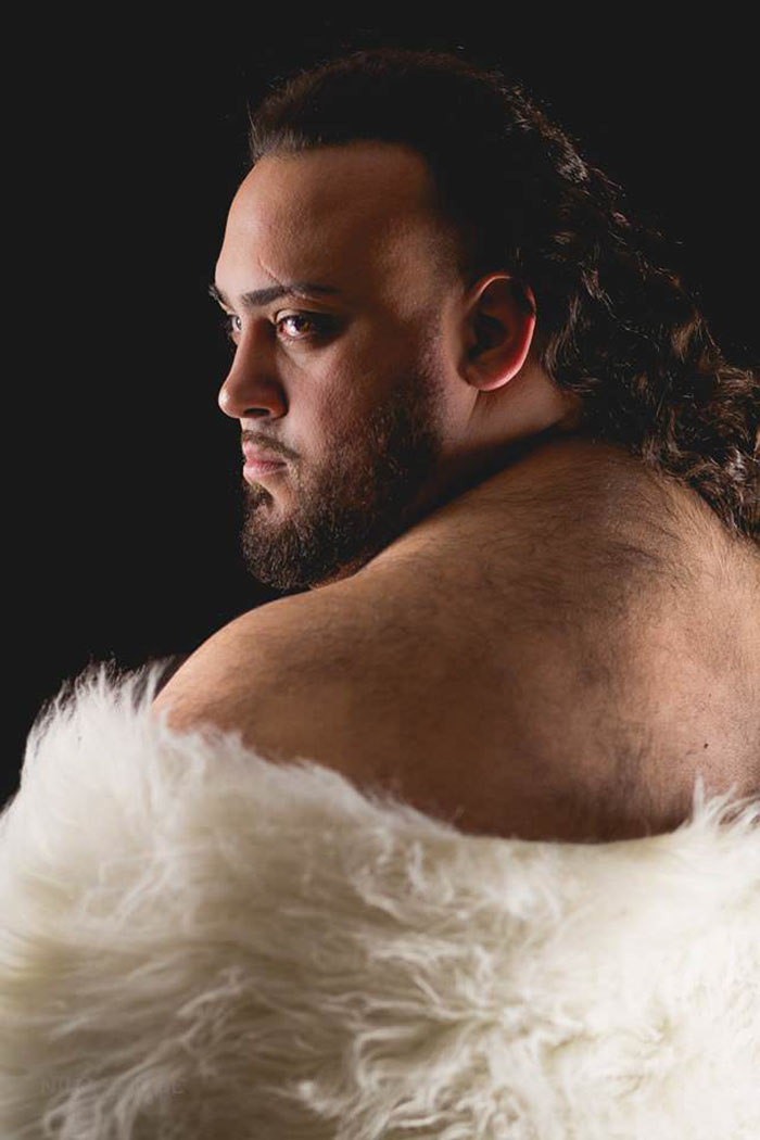 Wife Refuses To Do A Maternity Photoshoot, So Husband Does His Own And It Keeps Getting Better With Each Pic