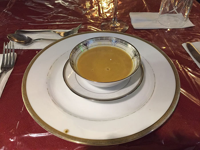 This Restaurant Offers Fancy French Cuisine Dishes For $11, But There Is A Catch This Restaurant Offers Fancy French Cuisine Dishes For $11, But There Is A Catch