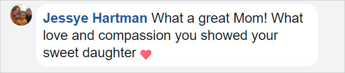 talent-show-daughter-freezes-singing-mom-12