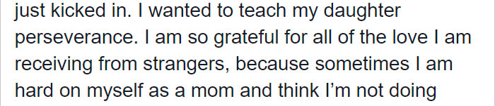 talent-show-daughter-freezes-singing-mom-5 talent-show-daughter-freezes-singing-mom-5