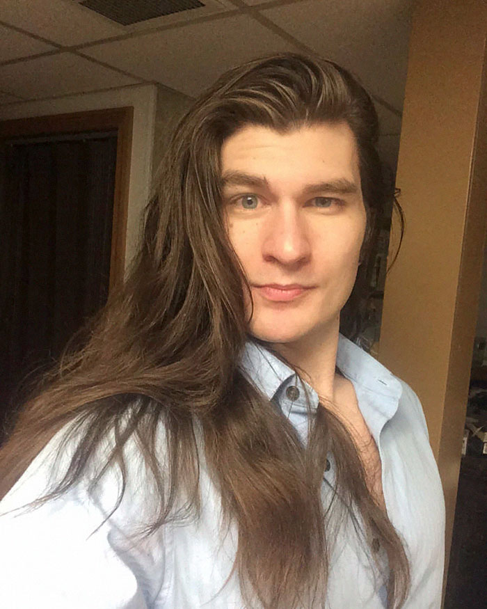 Internet Goes Crazy About Man Who Looks Like Disney Prince After Losing 70 Lbs While Taking Care Of His Sick Mom Internet Goes Crazy About Man Who Looks Like Disney Prince After Losing 70 Lbs While Taking Care Of His Sick Mom