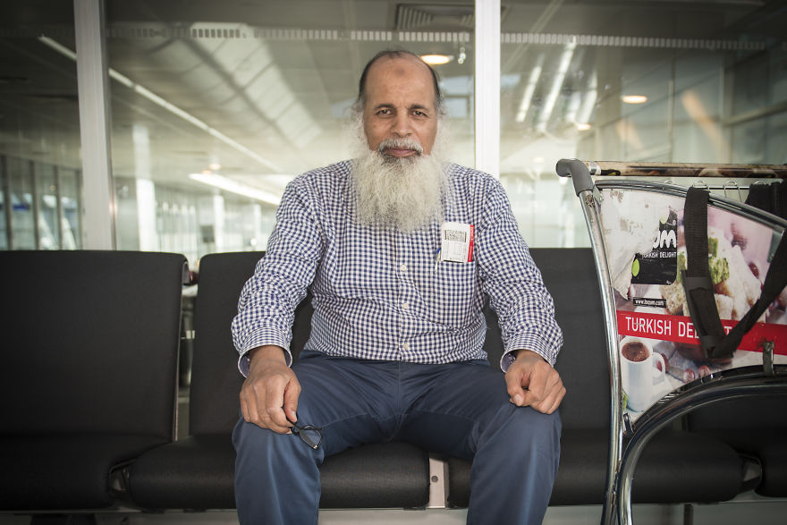 I Photograph 100 Faces From 100 Different Countries At Atatürk Airport, Istanbul I Photograph 100 Faces From 100 Different Countries At Atatürk Airport, Istanbul