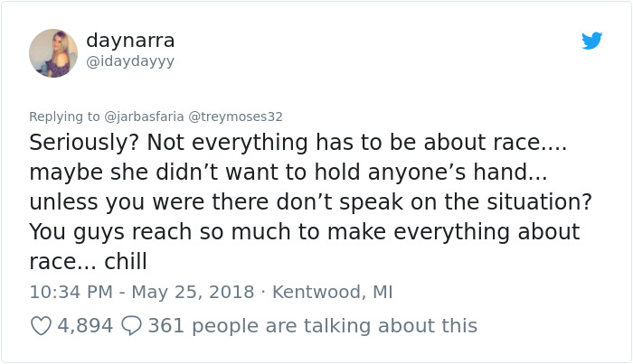 People Accuse Girls Of Being Racist For "Refusing" To Hold A Black Girl's Hand, Then The Girl's Mom Responds People Accuse Girls Of Being Racist For "Refusing" To Hold A Black Girl's Hand, Then The Girl's Mom Responds