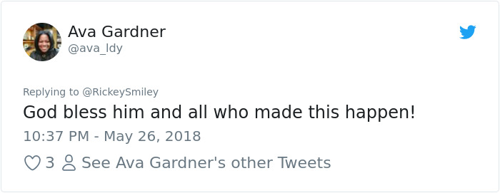 Twitter ava_ldy user reacting to Corey's story Twitter ava_ldy user reacting to Corey's story