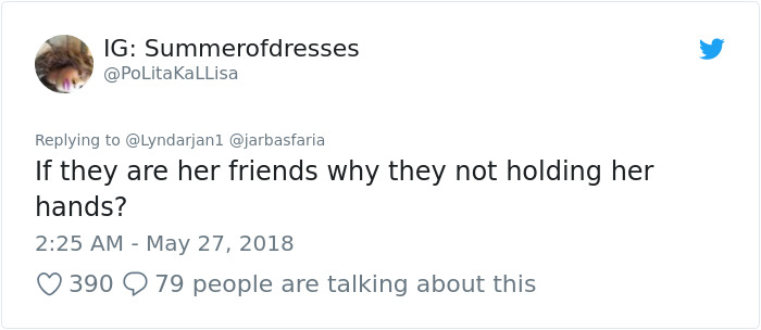 People Accuse Girls Of Being Racist For "Refusing" To Hold A Black Girl's Hand, Then The Girl's Mom Responds People Accuse Girls Of Being Racist For "Refusing" To Hold A Black Girl's Hand, Then The Girl's Mom Responds