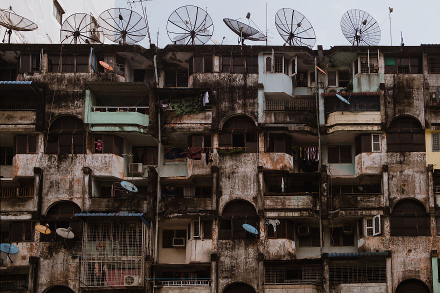 I Travelled Around Myanmar And Captured How People Lives There