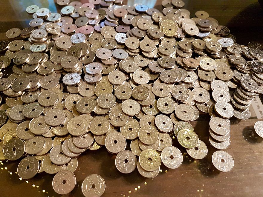 I Had +1,000 Coins Lying Around - So I Decided To Make Some Positive Wall Art With Them!