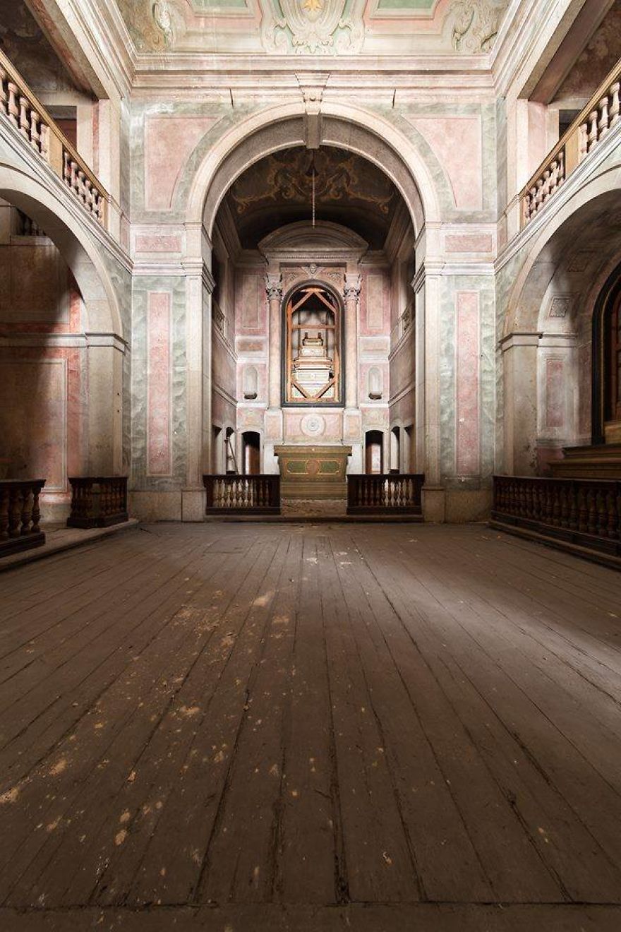 Wonderful Pictures Of Abandoned Places