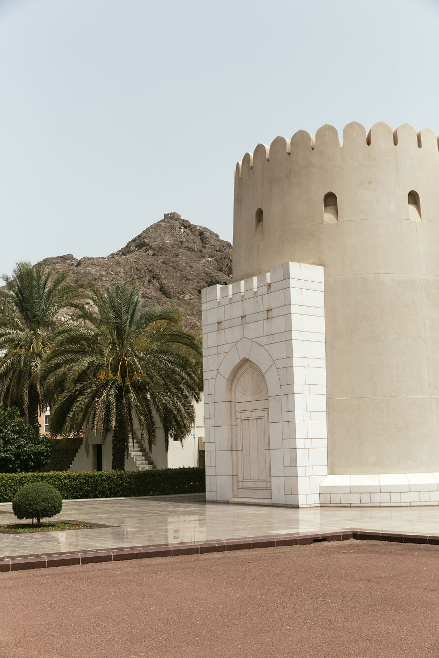 I Traveled Through Oman During Off-Season & Ramadan And Felt Like I Was The Only Tourist In The Country