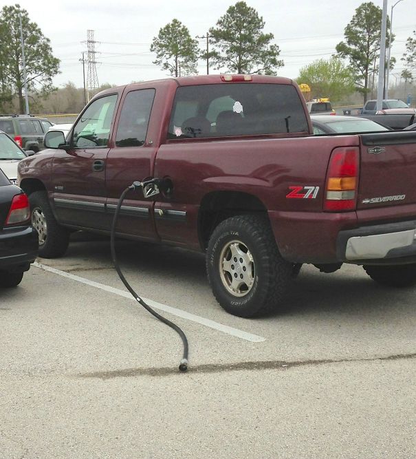 I Thought I Was Having A Bad Day, But I Felt Better Once I Realized Someone At Work Had It Worse