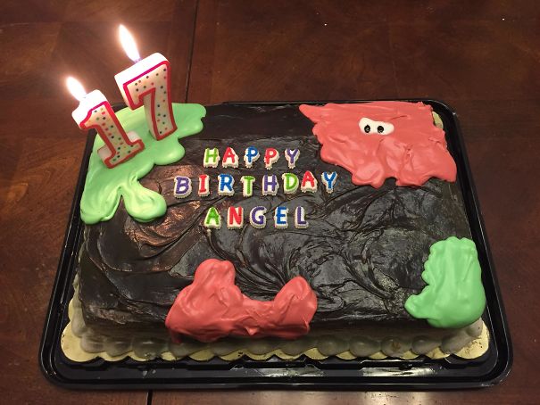 My Mom Made Me A Splatoon-Themed Cake For My Birthday