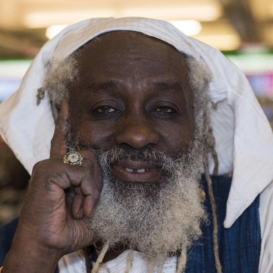 I Photograph 100 Faces From 100 Different Countries At Atatürk Airport, Istanbul