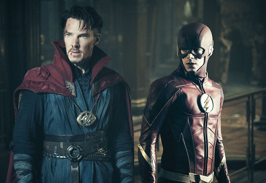 Artist Makes Past Superheroes Meet Those Of The Present In Perfect Montages Artist Makes Past Superheroes Meet Those Of The Present In Perfect Montages