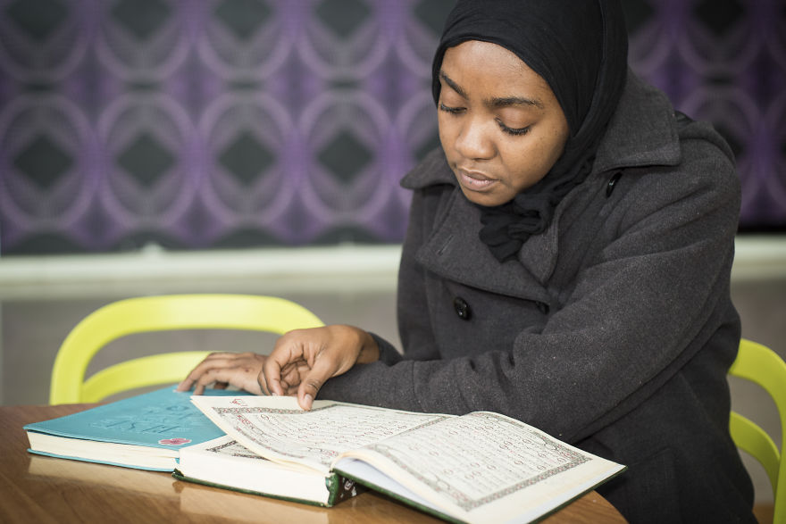 I Photograph 100 Faces From 100 Different Countries At Atatürk Airport, Istanbul I Photograph 100 Faces From 100 Different Countries At Atatürk Airport, Istanbul