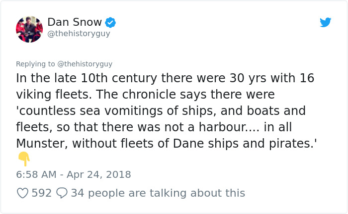 Girl Crushes Gender Norms With Her Costume For School Medieval Feast, Inspired By Her Historian Dad Girl Crushes Gender Norms With Her Costume For School Medieval Feast, Inspired By Her Historian Dad