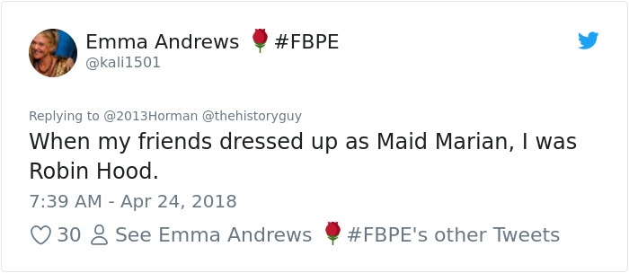 Girl Crushes Gender Norms With Her Costume For School Medieval Feast, Inspired By Her Historian Dad Girl Crushes Gender Norms With Her Costume For School Medieval Feast, Inspired By Her Historian Dad