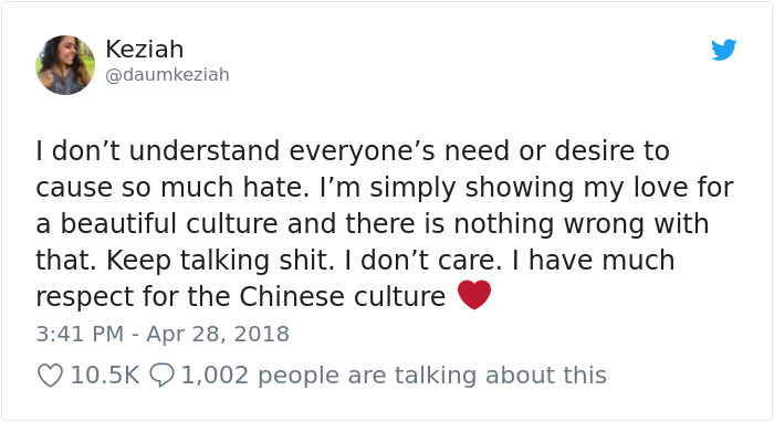 People Are Calling This Student Racist After She Posts Photos Of Her Prom Dress Online People Are Calling This Student Racist After She Posts Photos Of Her Prom Dress Online