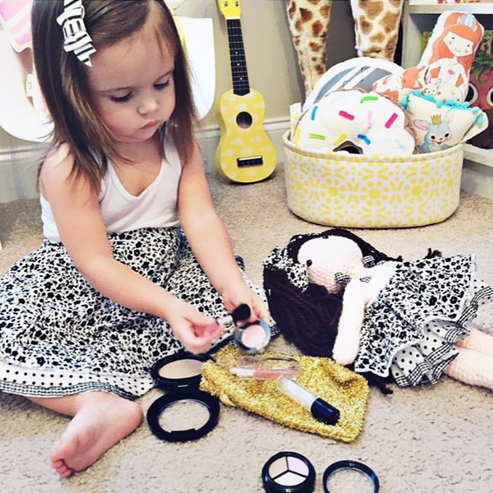 A Kiss In Every Stitch