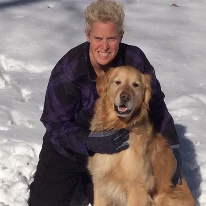 Blind Woman Sees Her Guide Dog For The First Time In 8 Years, And Her Reaction Will Make You Cry