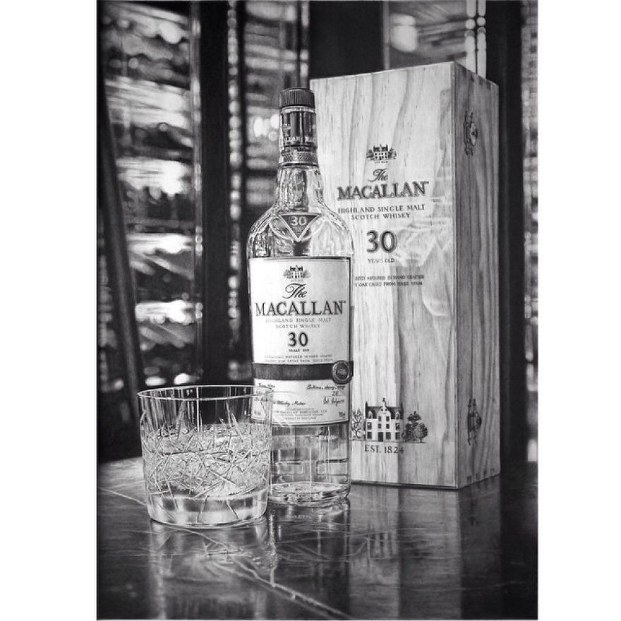 Artist Makes Hyper Realistic Drawings To The Point Where We See The Pores Of The Skin Artist Makes Hyper Realistic Drawings To The Point Where We See The Pores Of The Skin