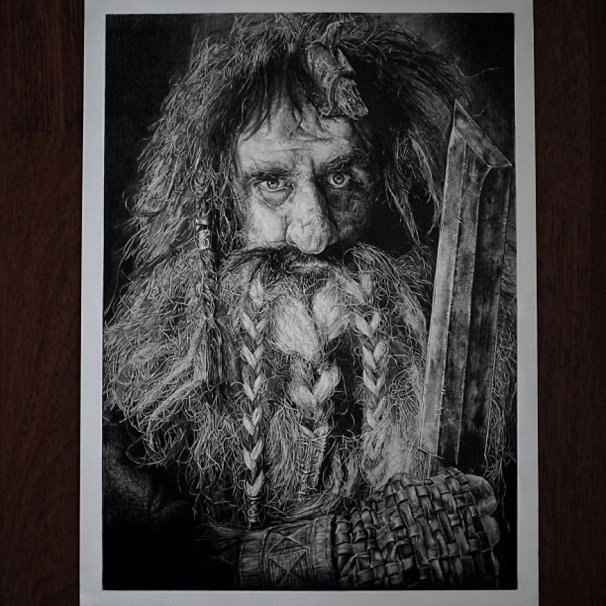 Artist Makes Hyper Realistic Drawings To The Point Where We See The Pores Of The Skin