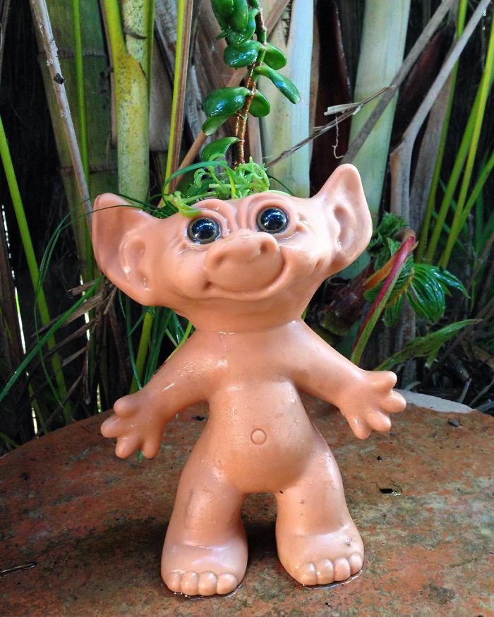 Creepy-Baby-Doll-Head-Planters