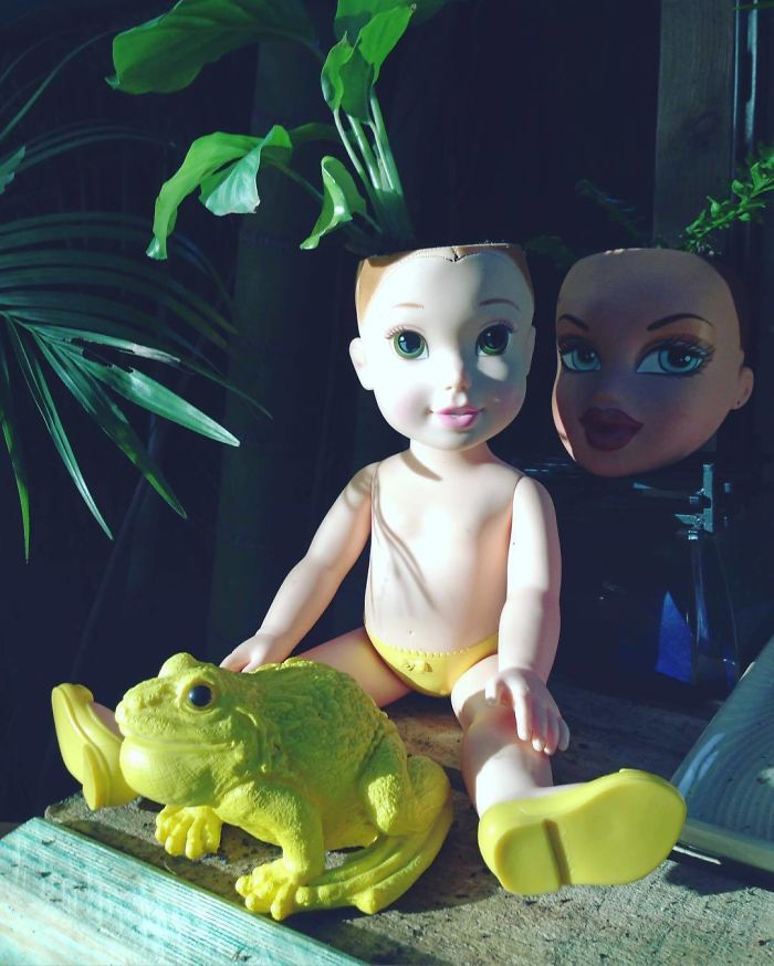 Creepy-Baby-Doll-Head-Planters