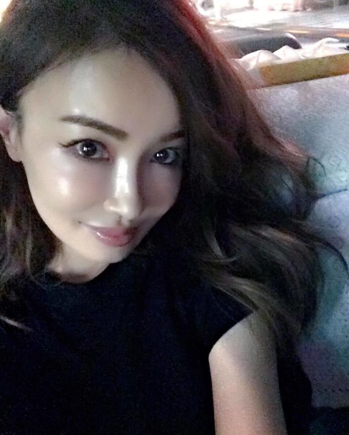 Young-Looking-Japanese-Model-Risa-Hirako