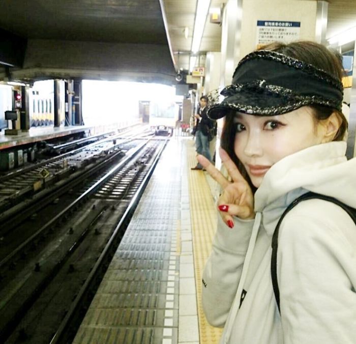 Young-Looking-Japanese-Model-Risa-Hirako