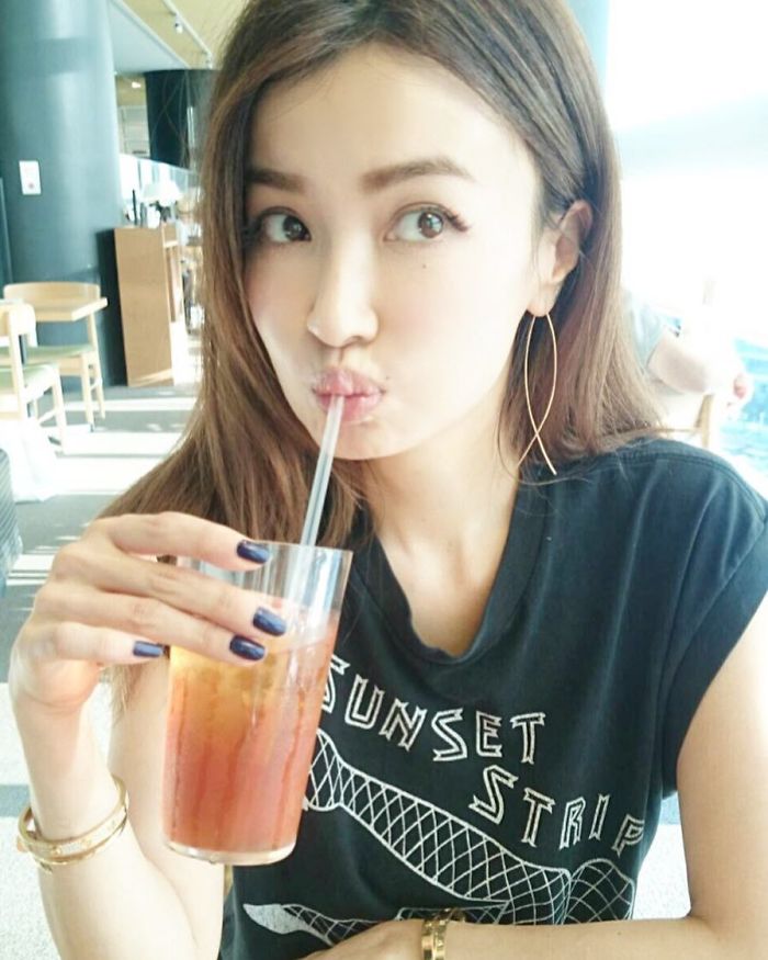 Young-Looking-Japanese-Model-Risa-Hirako