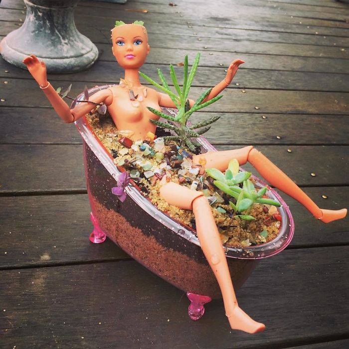 Creepy-Baby-Doll-Head-Planters